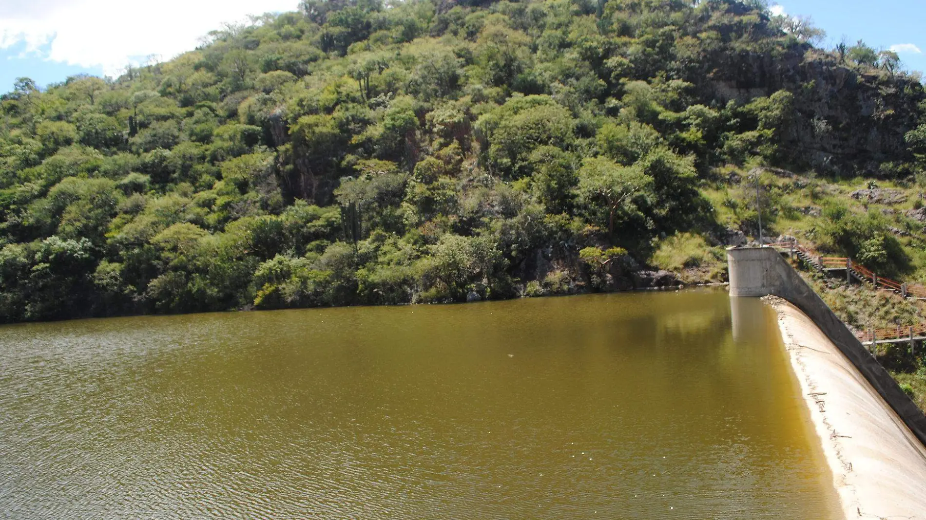 PRESA BOQUERONCITO - Brisselda Sarabia